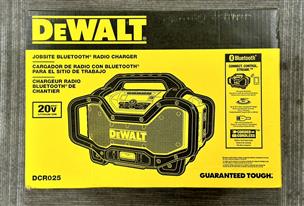 DeWalt DCR025 20V Li-ion Bluetooth Battery Charger Radio